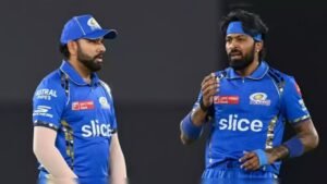 DC Choose to Bowl; MI in Changes as Hardik Pandya Ruled Out